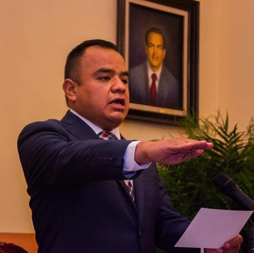 Por: Cortesía Desquician a Apetatitlán: roban equipo de cómputo de primaria
