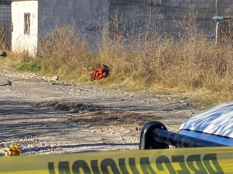 Por: Cortesía "El primero del año"; localizan cadáver encobijado en la colonia Nueva San Salvador