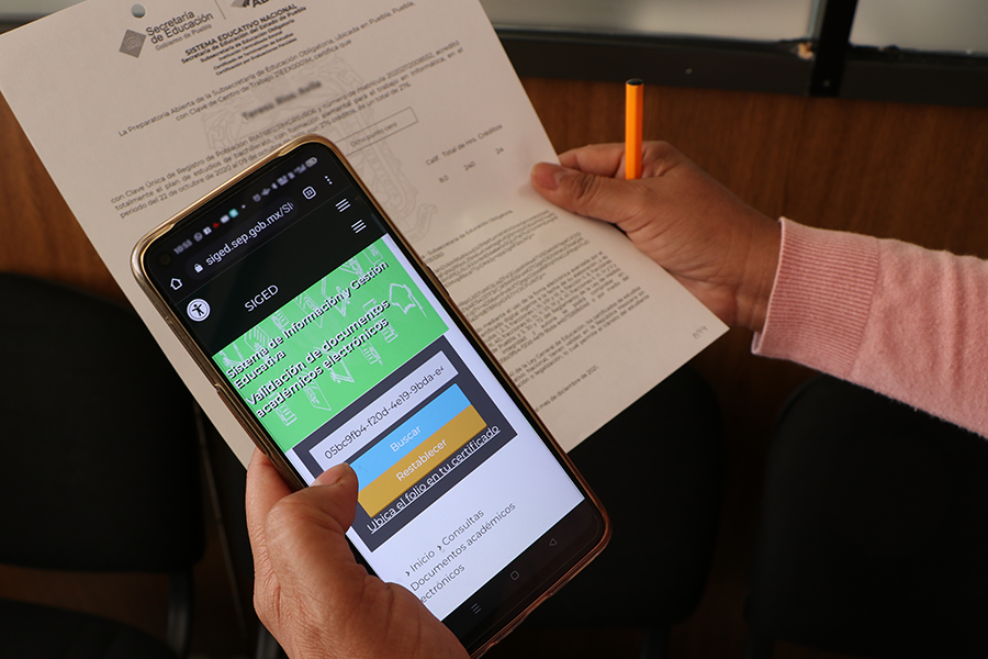 Emite SEP certificados digitales para egresados de preparatoria abierta