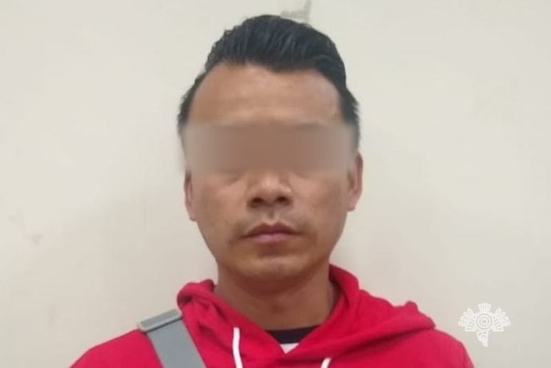 Policía Estatal detiene a presunto ladrón de transporte público en la Calzada Ignacio Zaragoza