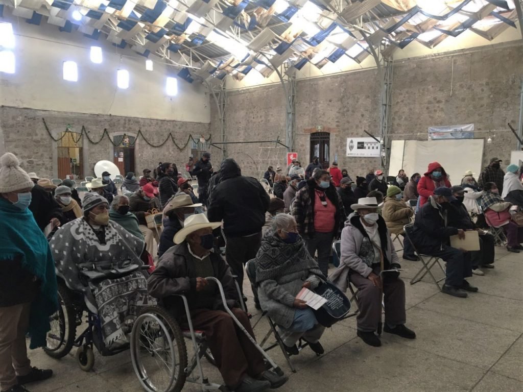 Inicia pago de pensiones para adultos mayores y con discapacidad