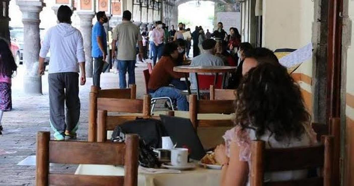 Personal de la Sesa debe ser quien solicite certificado de vacunación en restaurantes: Arbat