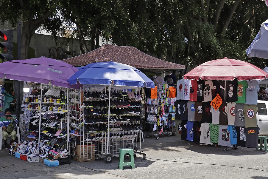 Por: Cortesía Parques públicos son para familias, no para ambulantes: Eduardo Rivera