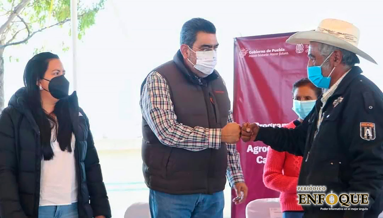 Por: Marisol O La SDR entrega cheques de indemnización a productores de Acatzingo afectados por la aguanieve