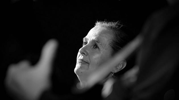 Por: Cortesía Muere por Covid19 cantante checa antivacunas que se contagió voluntariamente para obtener pase sanitario