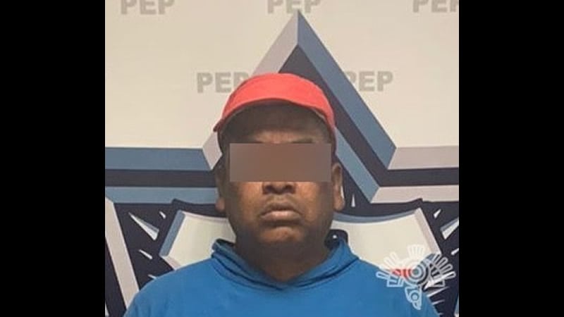 Por: Cortesía Policía detiene a Efrén N. por presunto de "huachigas" en Amozoc; además intento sobornar a los oficiales