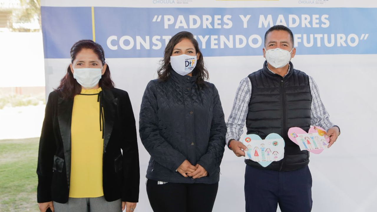 Por: Cortesía Ayuntamiento de San Andrés Cholula presentó el programa “Padres y Madres Construyendo el Futuro”
