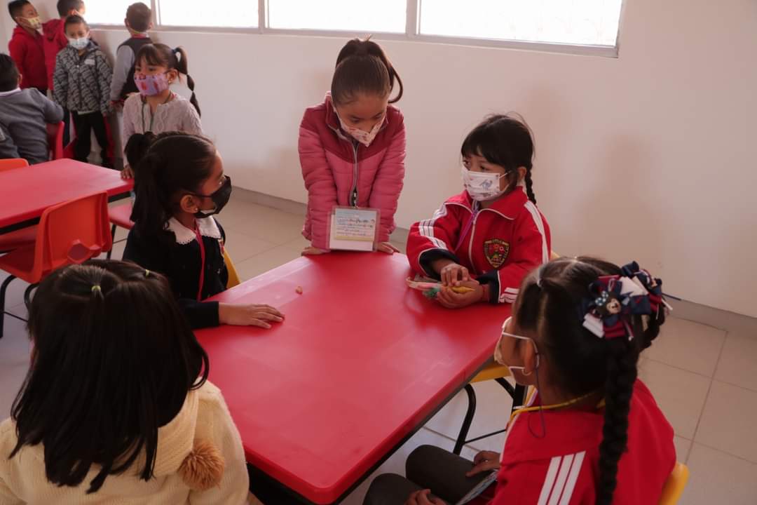 Por: Cortesía Ariadna Ayala comprometida con la educación entregó un aula didáctica para preescolar "Josefina Ochoa Olmedo"