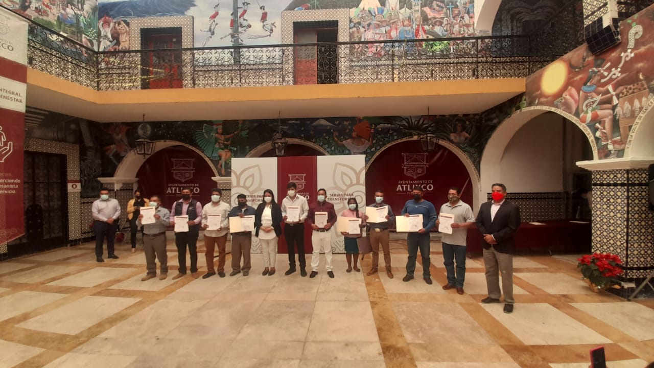 Ayuntamiento de Atlixco entrega constancias de mayoría a autoridades auxiliares electas