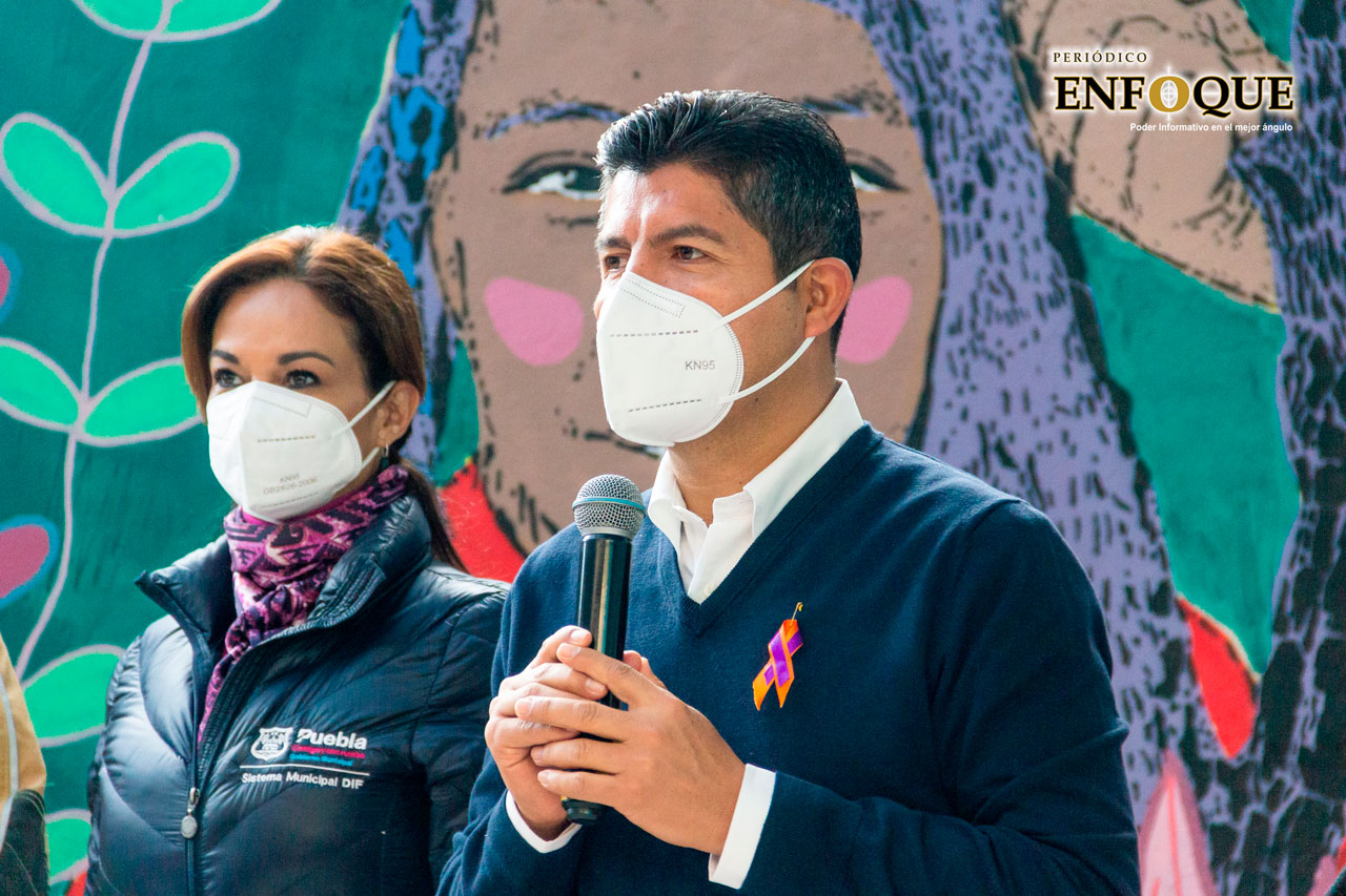 Por: Alex Muñoz Eduardo Rivera ofrece ayuda jurídica a víctimas poblanas de la red de packs en Telegram