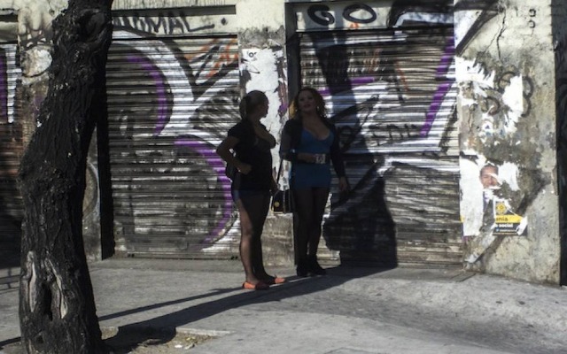 Por: Cortesía Advierte Barbosa que la regulación de sexoservidores podría convertir moteles en prostíbulos