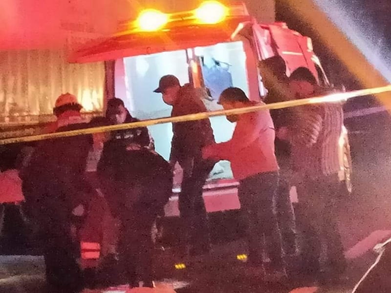 Por: Cortesía Trailero evita ser asaltado en la carretera Apizaco-Huamantla; abate a dos presuntos asaltantes