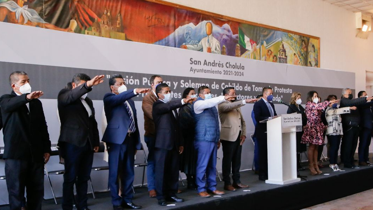 Por: Cortesía Presidentes Auxiliares rinden protesta en el Ayuntamiento de San Andrés Cholula