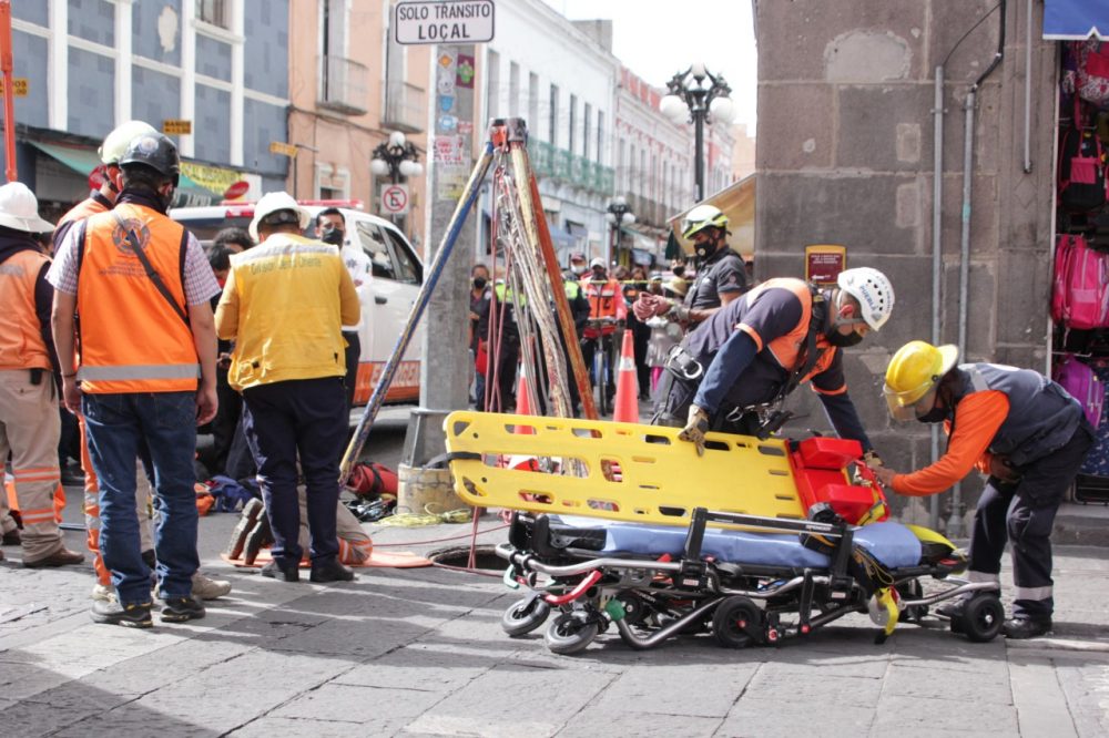 Ya se analizan sanciones contra empresas que dejen registros sin tapa: Eduardo Rivera