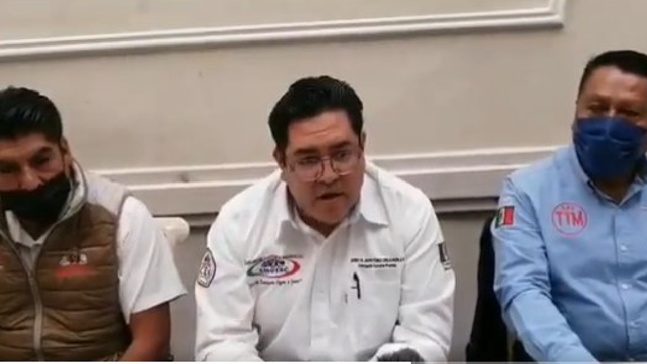 Transportistas planean bloquear las principales autopistas Puebla en el próximo mes Marzo 