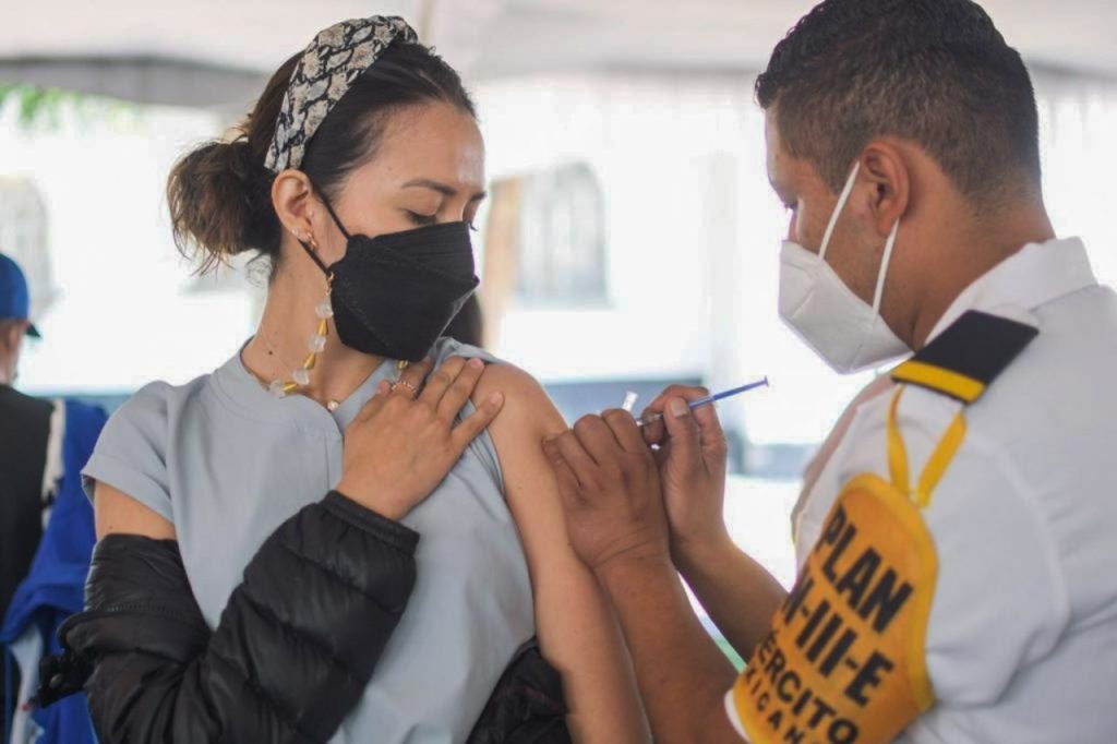 Ya esta habilitado el registro de vacunación de refuerzo contra Covid-19 para mayores de 18 años y menores con comorbilidades 