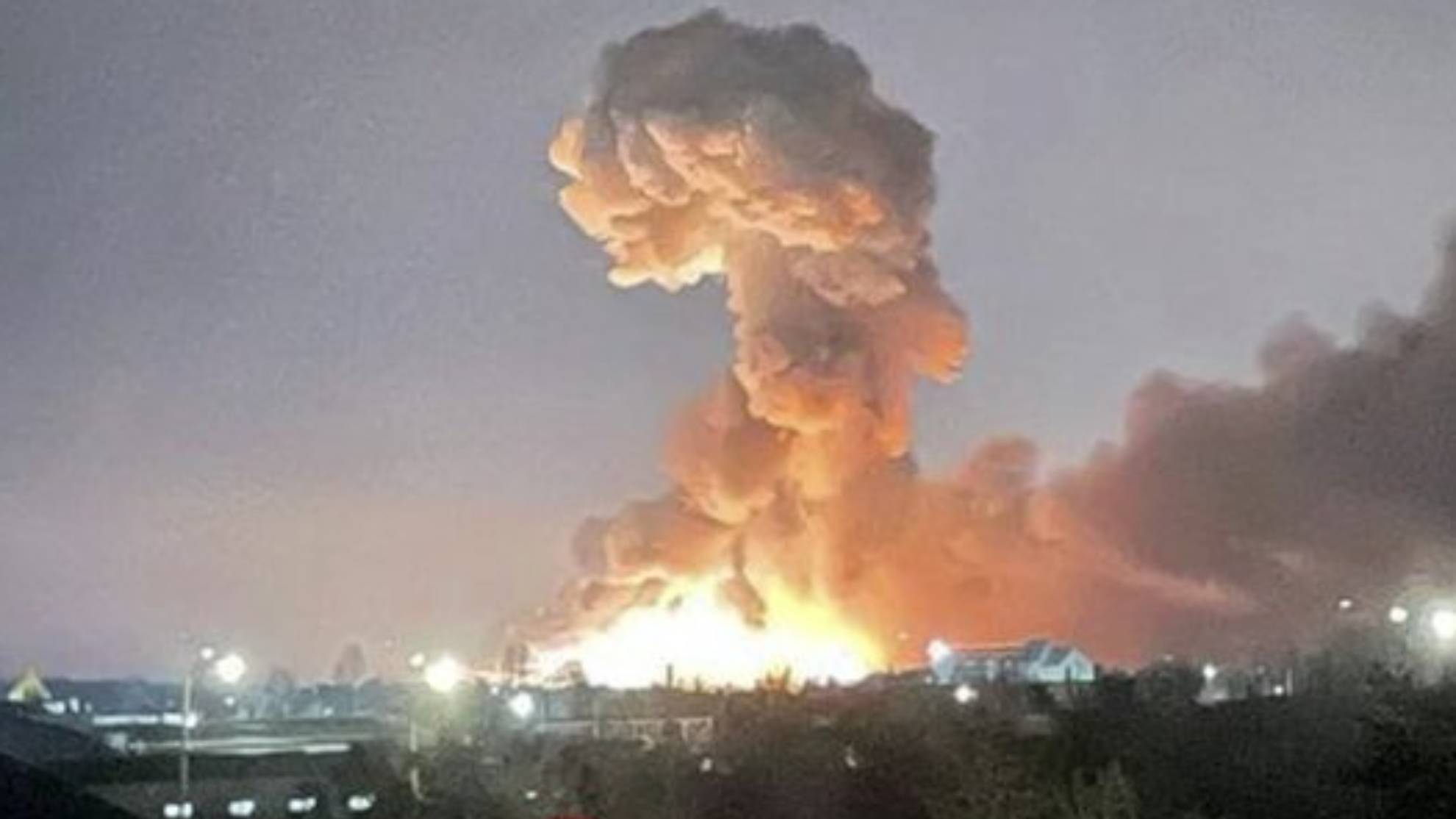 Por: Cortesía Rusia ataca a Ucrania: al menos 40 soldados y "decenas" de civiles ucranianos muertos