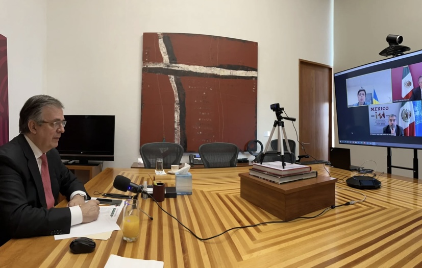 Por: Cortesía Reporta Macelo Ebrard la explosión en Kiev del edificio contiguo a embajada de México