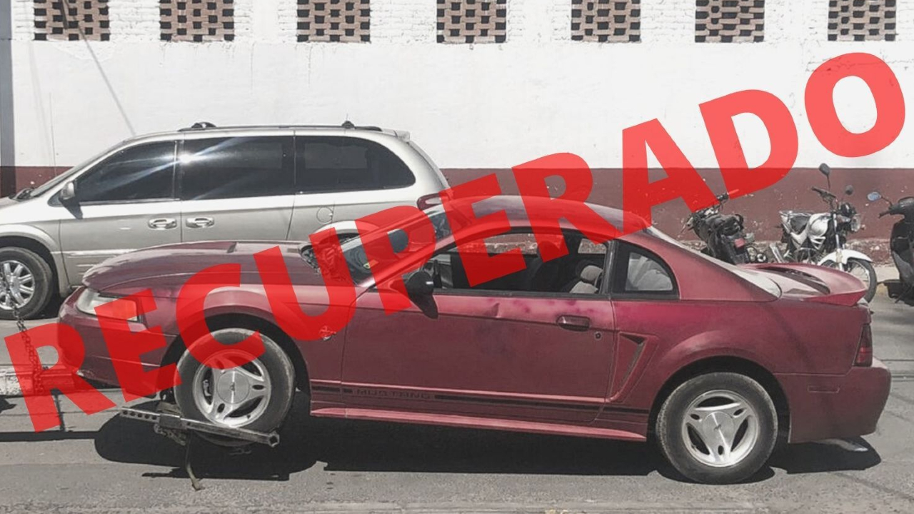 Por: Cortesía Policías recuperan Mustang robado en San Pedro Cholula