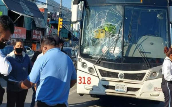 Por: Cortesía Muere menor de edad después de 10 días de haber sido atropellado por el transporte Ruta en Puebla