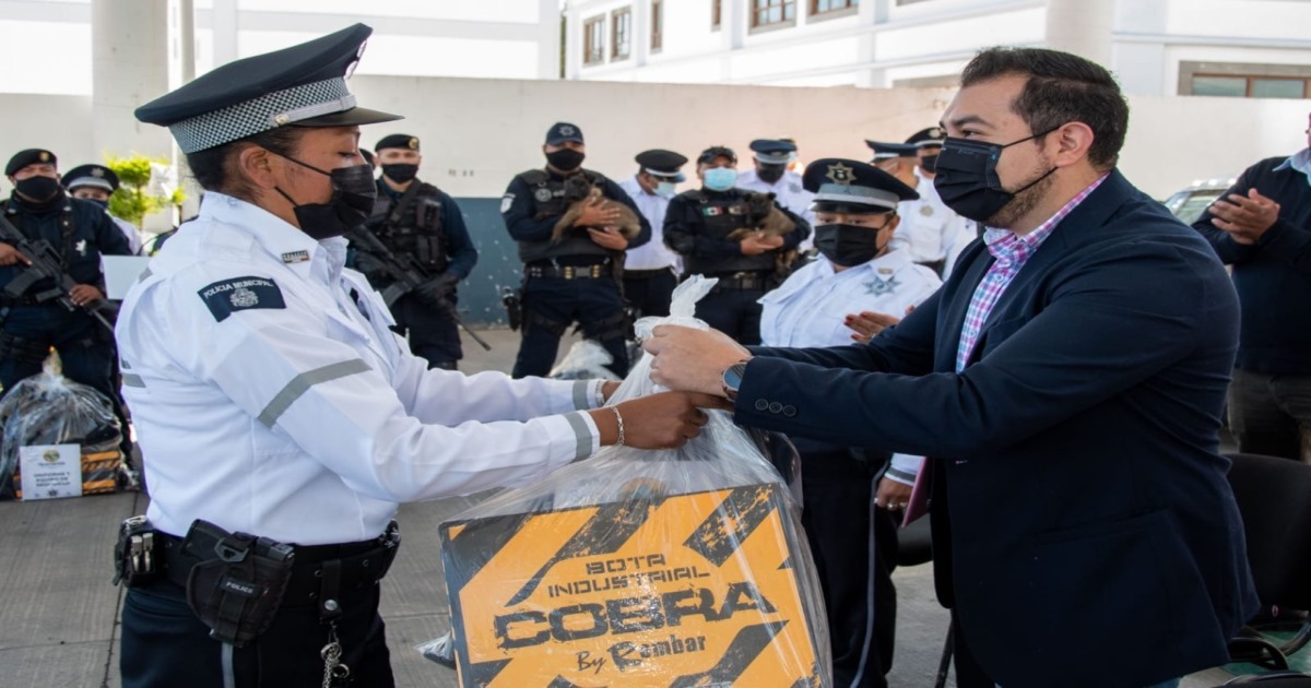 El desempeño de nuestros elementos de seguridad es con honestidad y transparencia: Santos Cedillo