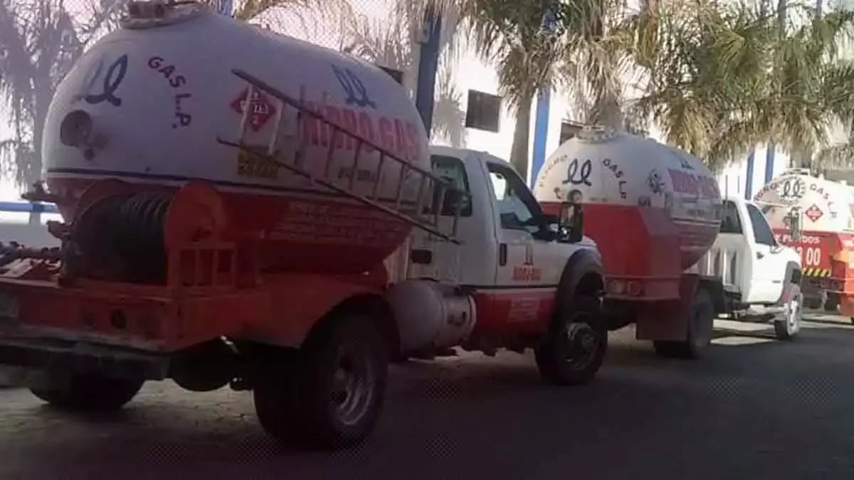 Por: Cortesía Policía es agredida a disparos  tras detectar a "huachigaseros" en los Reyes de Juárez