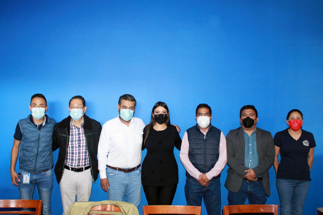 Sostienen diálogos autoridades de comunidad de Apizaco con diputada petista