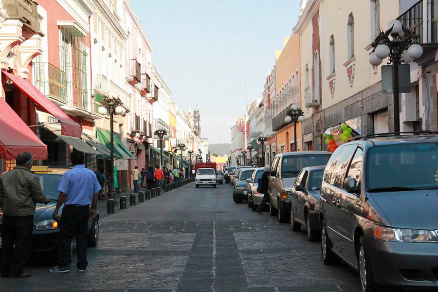 Propuesta de peatonalizar la calle 5 de mayo fue respaldada por comerciantes: Eduardo Rivera