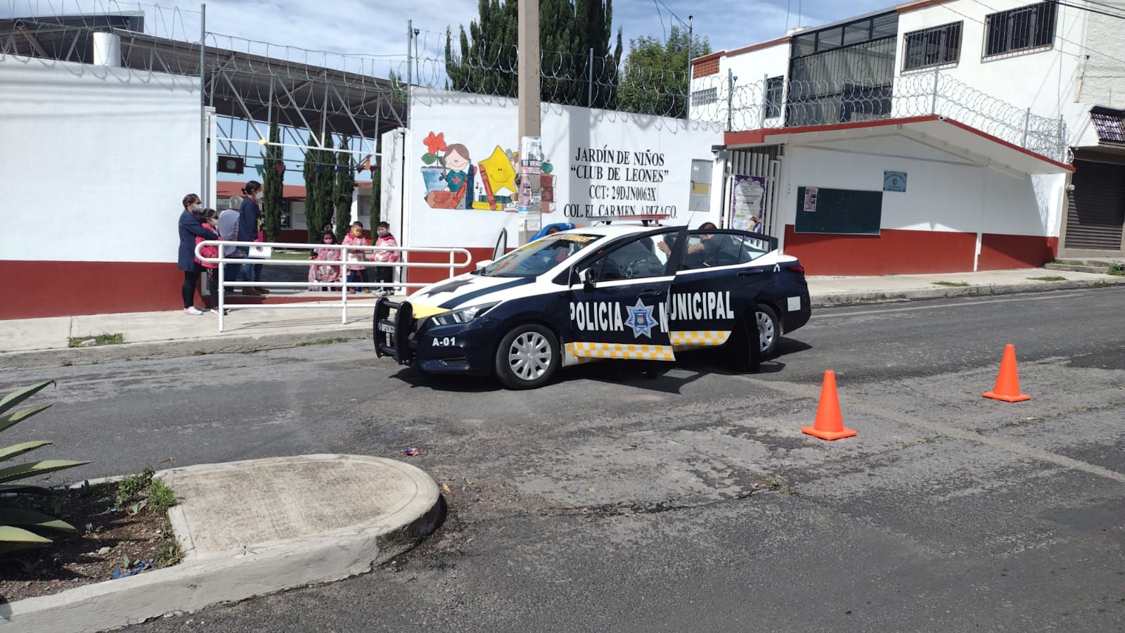Por: Cortesía Policía de Apizaco más cerca de las escuelas; imparten pláticas en preescolar