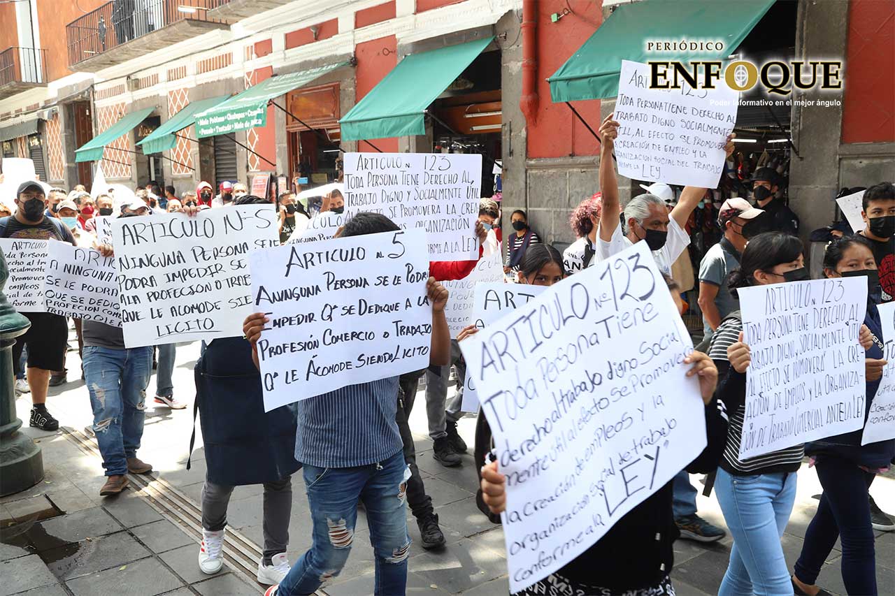 Por: EsImagen Continua reclamo de vendedores ambulantes por ser retirados del Centro Histórico