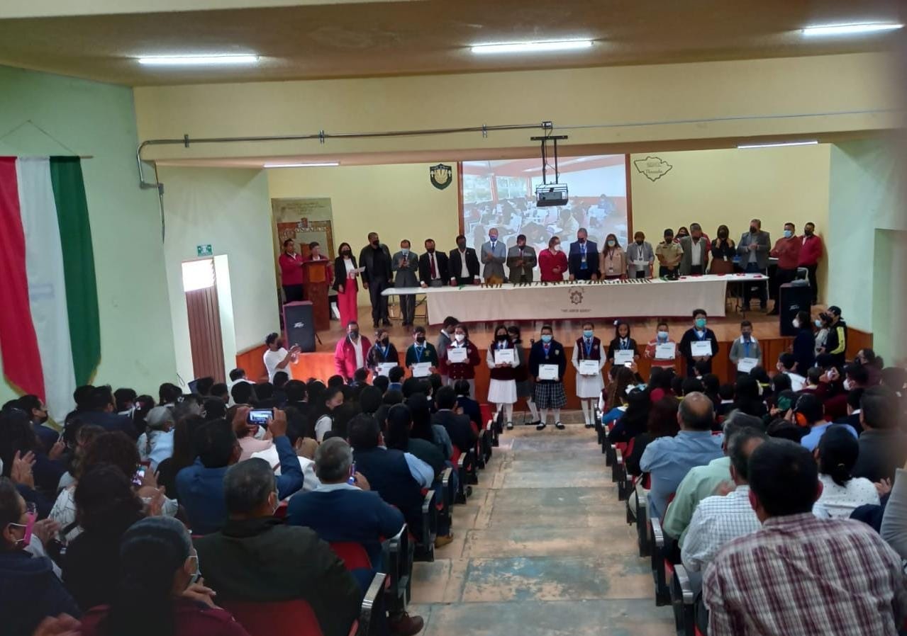 Por: Cortesía SEPE-USET premia a alumnos que participarán en concursos nacionales de matemáticas y ciencias