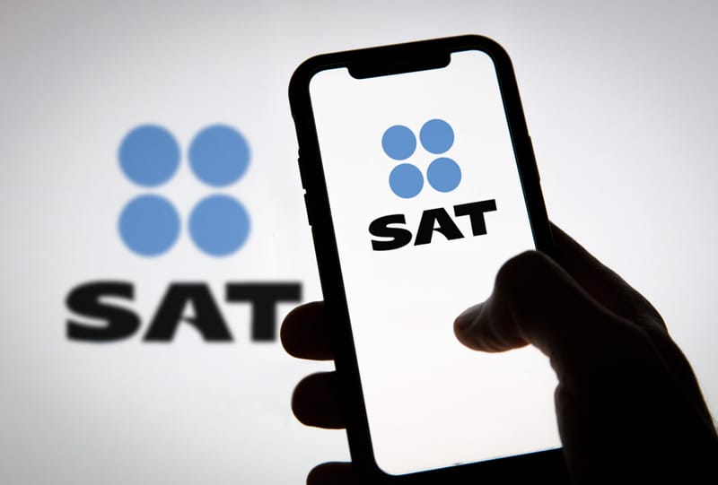 Por: Cortesía ¿Puedo estar en buró de crédito por deberle al SAT?