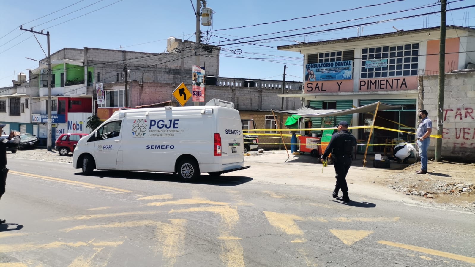 Muere madre de familia tras riña en local de comida, en Tepetiltla