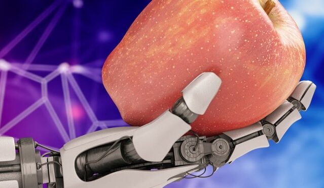 Por: Cortesía Hombre con parálisis logra comer por sí mismo controlando brazos robóticos con su mente