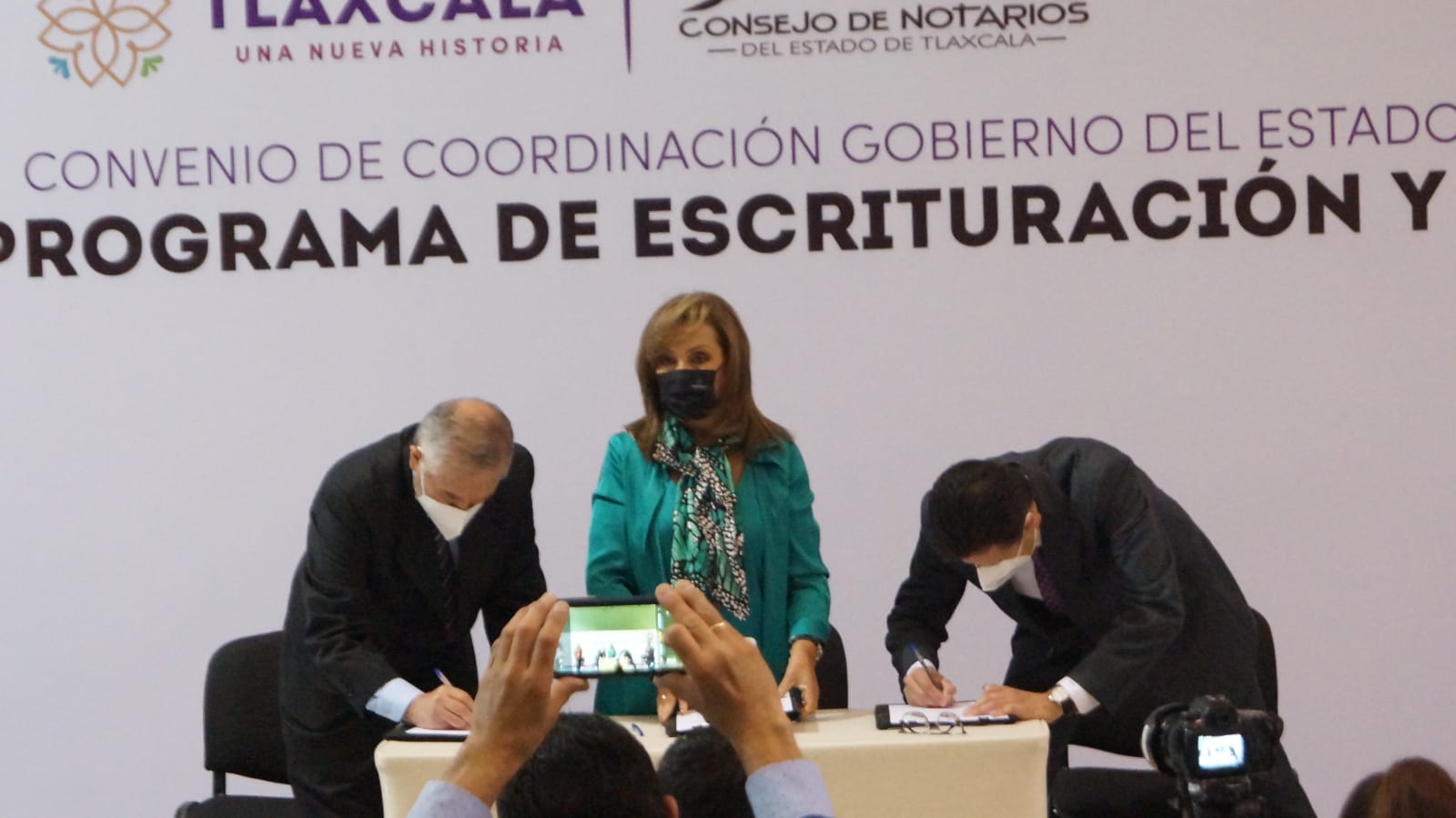 Firman convenio de colaboración Gobierno de Tlaxcala y Notarios públicos