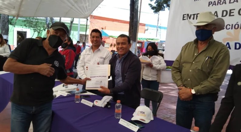 Cartas de Autorización son entregadas a productores de Tetla