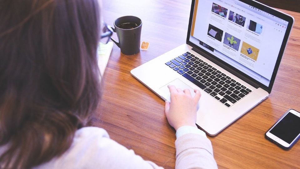 Por: Cortesía Canadá solicita trabajadores extranjeros para cuidar de adultos mayores, ¿Cuál es el sueldo?