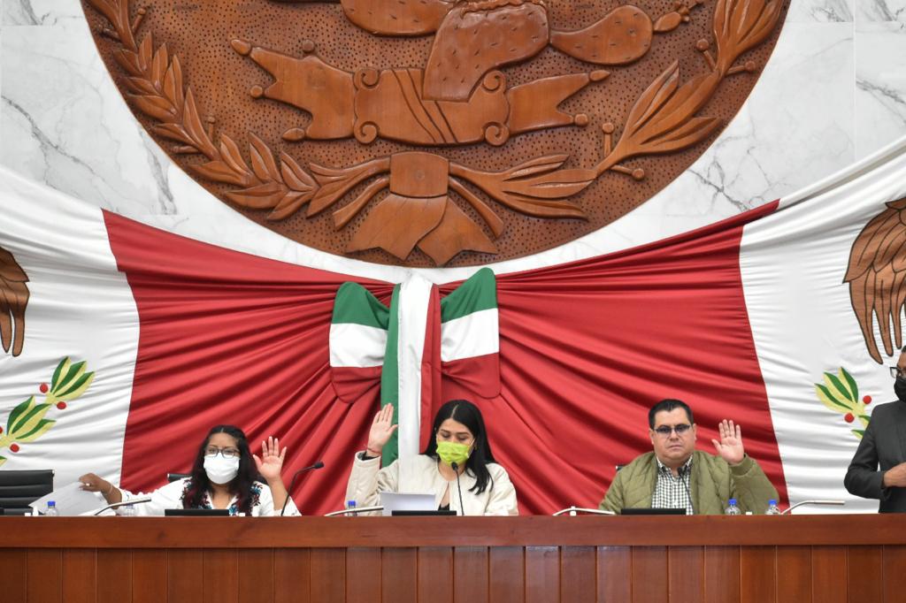Autoriza Congreso a Axocomanitla y Apetatitlán desincorporación de vehículos en mal estado