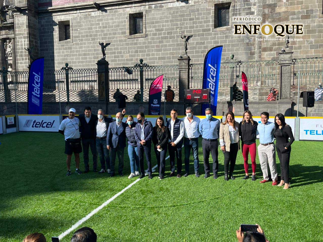 Por: Antonio Zamora Ayuntamiento inaugura la gran fiesta del Nacional de Street Soccer en el zócalo poblano