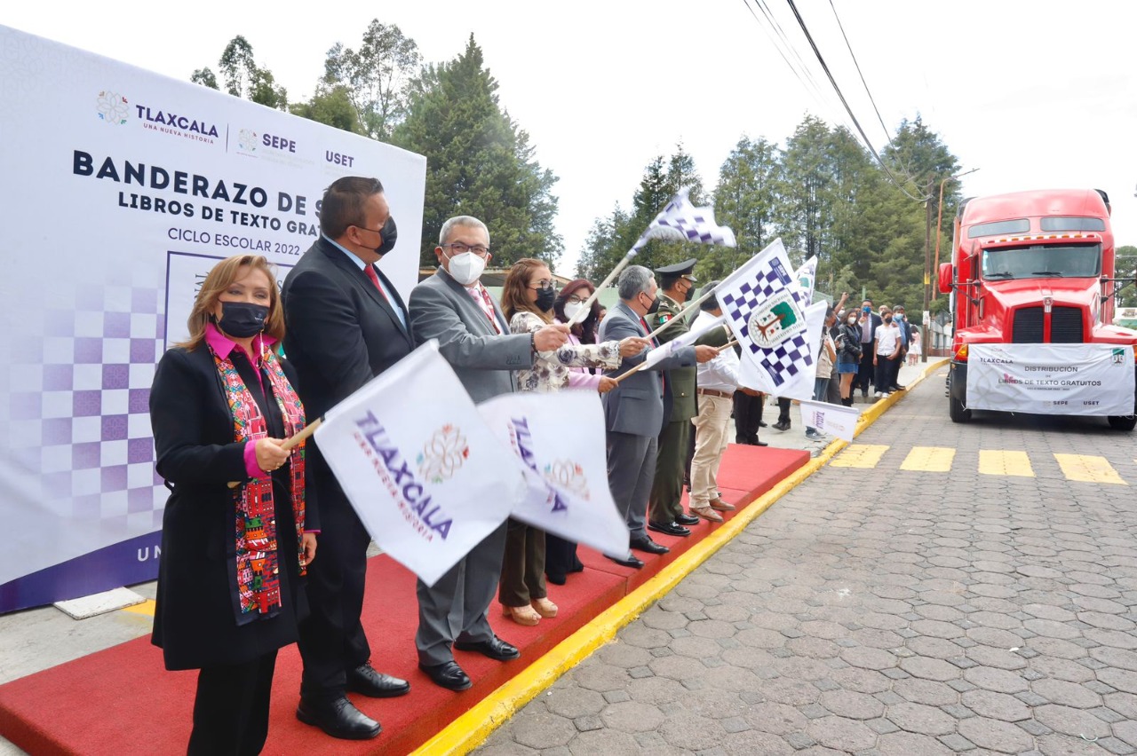 Encabeza Lorena Cuéllar Cisneros ceremonia de clausura del ciclo escolar 2021-2022