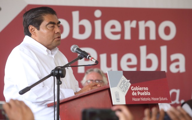Por: Cortesía Que el próximo proceso electoral sea para gente honorable, pide Miguel Barbosa
