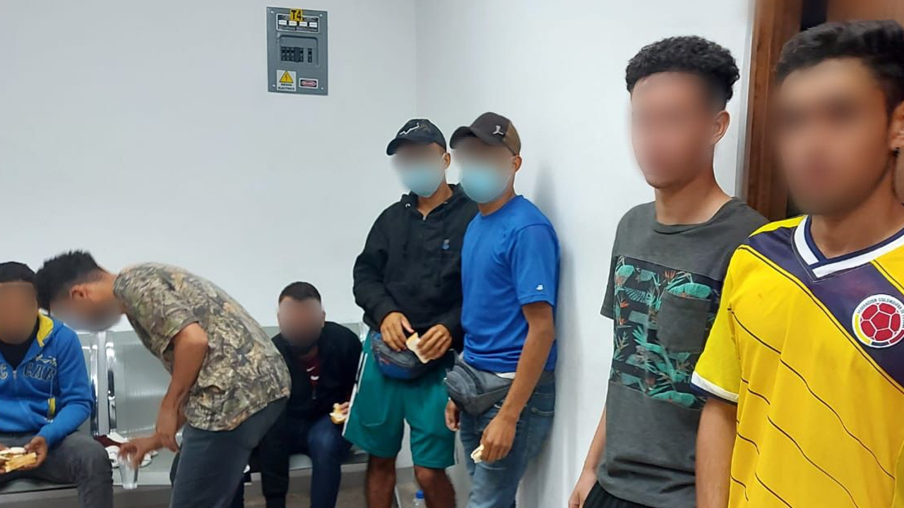 Por: Cortesía En Coronango fueron asegurados 34 migrantes centroamericanos