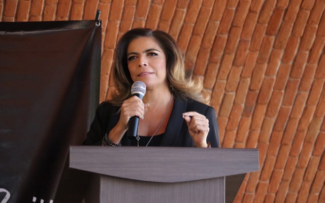 Por: Cortesía Respalda Barbosa aspiraciones política de Olivia Salomón; "es eficiente en el trabajo que desarrolla"