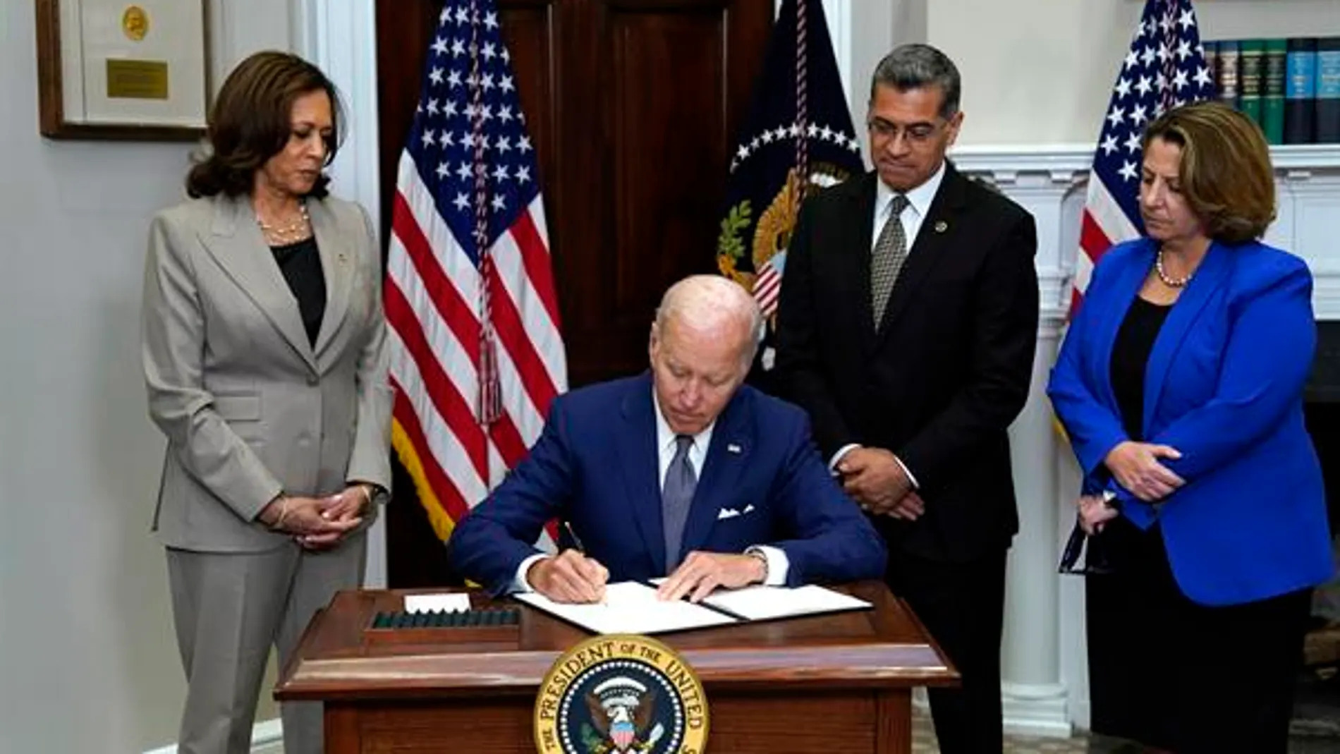 Por: Cortesía Firma Joe Biden orden ejecutiva para proteger el acceso al aborto en EEUU