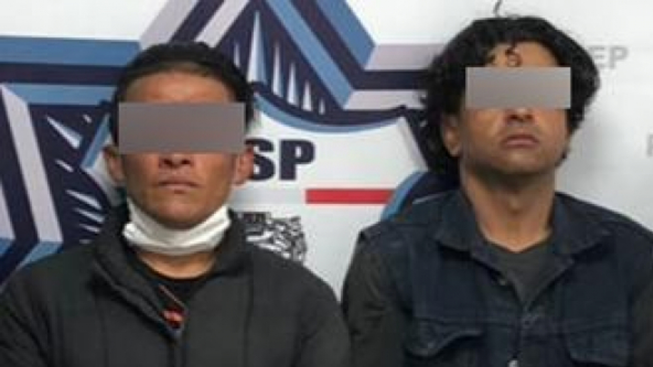 Por: Cortesía Detienen en Coronango a dos personas en posesión de 100 dosis de aparente droga