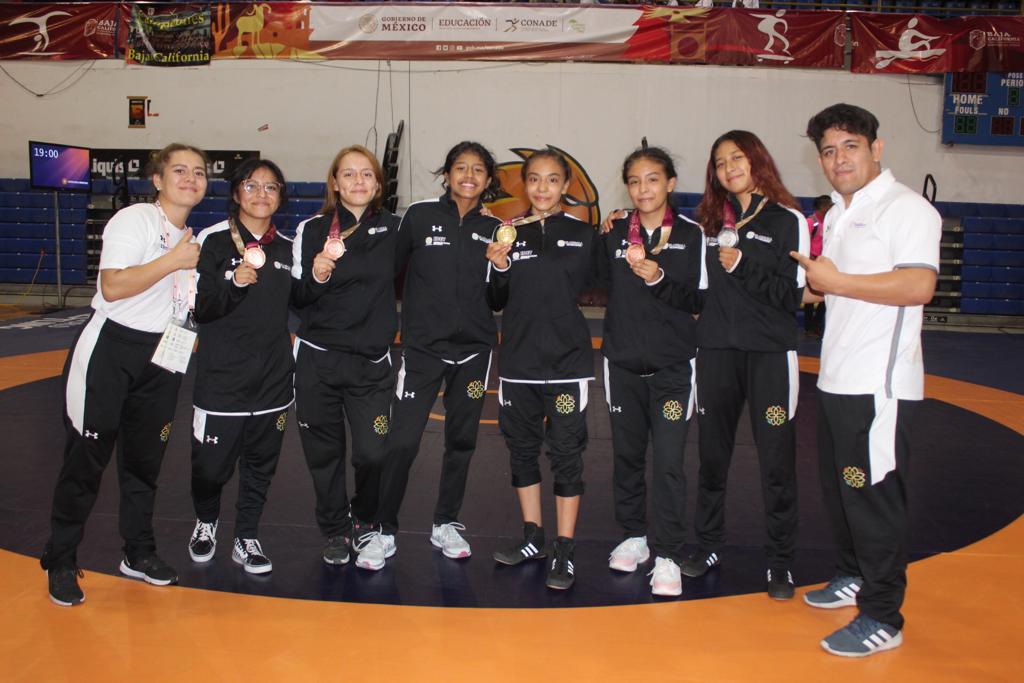 Luchadores tlaxcaltecas logran siete medallas en Nacionales CONADE 2022