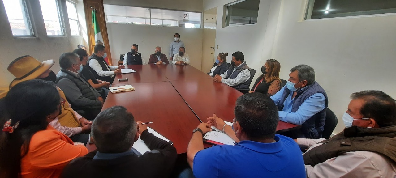 Atiende Secretaría de Movilidad y Transporte a concesionarios