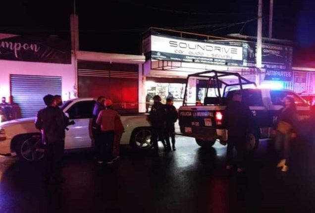 Por: Cortesía Ejecutan a dos hombres y hieren a un trabajador en un establecimiento en Xonacatepec