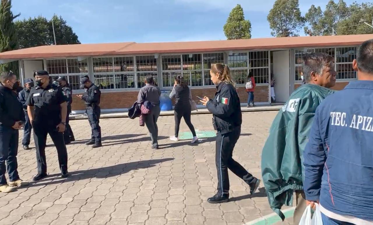 Por: Cortesía Por ingreso de proyectil, suspenden clases en secundaria de Santa Cruz Tlaxcala