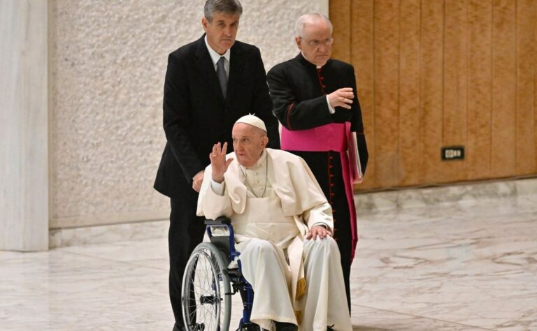 Por: Cortesía Delicado estado de salud del Papa Francisco desata rumores de dimisión